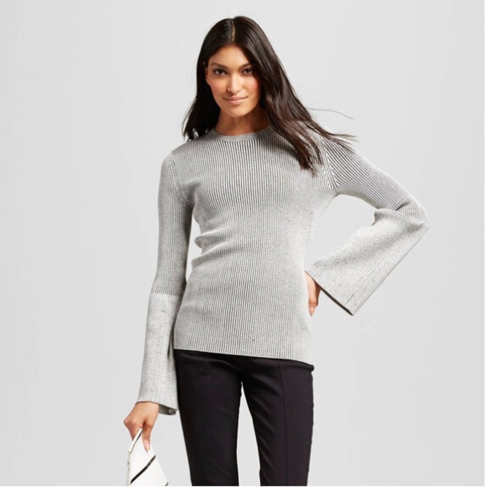 Who What Wear Neutral Grey Ribbed Trumpet Sleeve Sweater in Size XXL - Picture 2 of 10